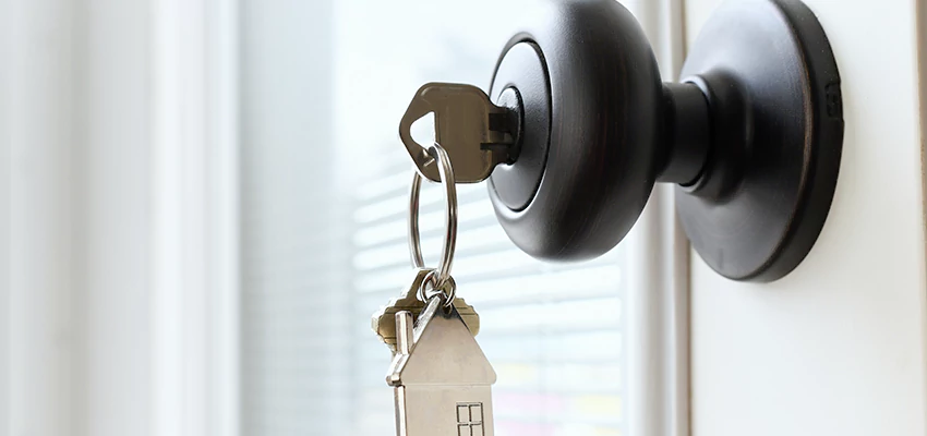 Bifold Door Knob Replacement in Upland, California